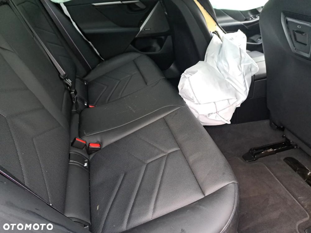 BMW Seria 5 520d xDrive mHEV M Sport - 13
