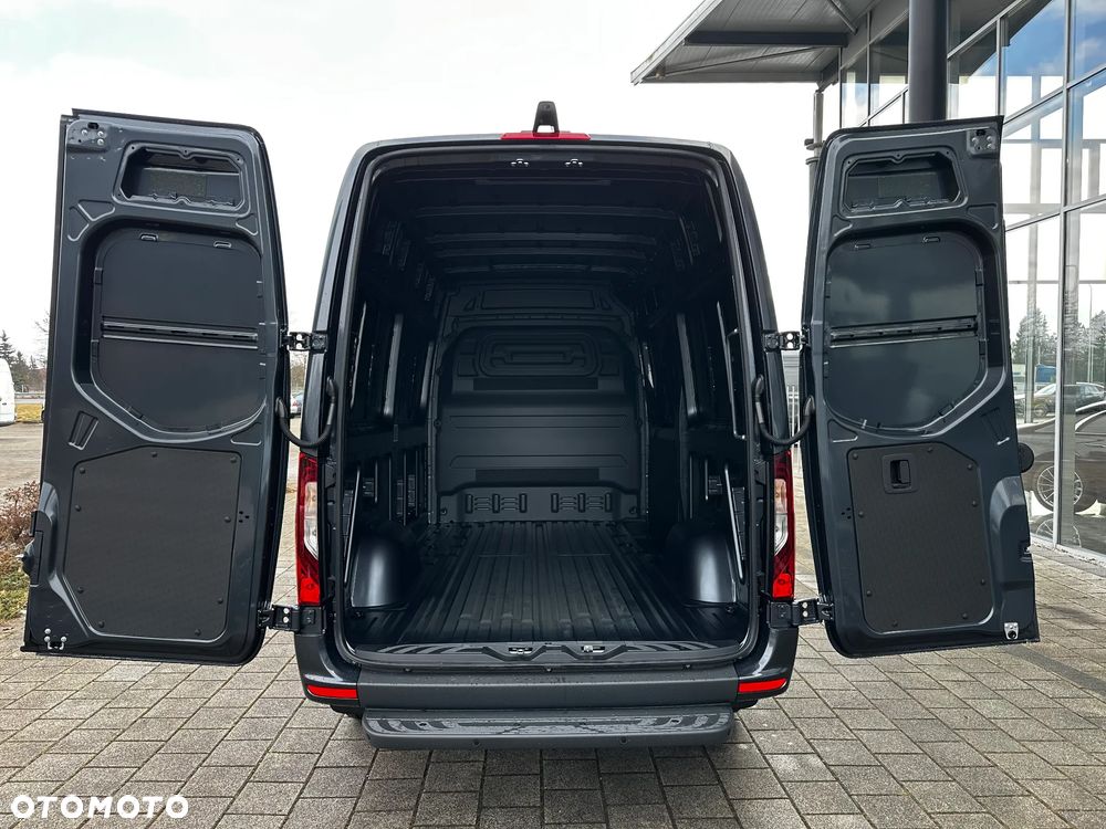 Mercedes-Benz Sprinter 319 CDI Furgon 3665 mm L2H2 - 14