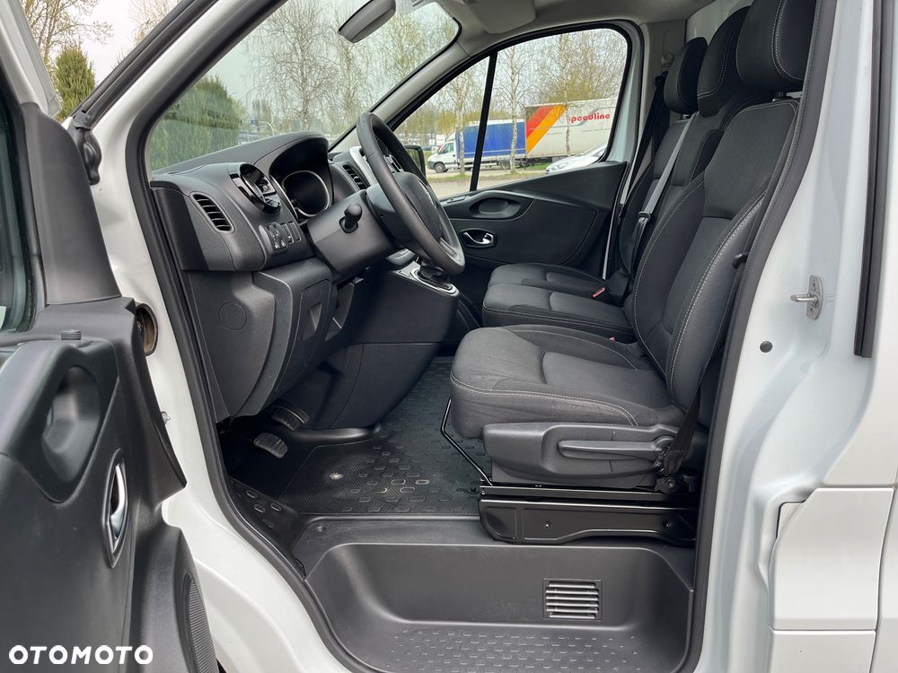 Renault Trafic - 14