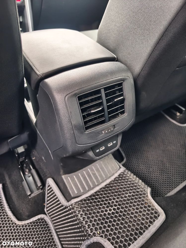 Volkswagen T-Roc 1.5 TSI Style DSG - 22