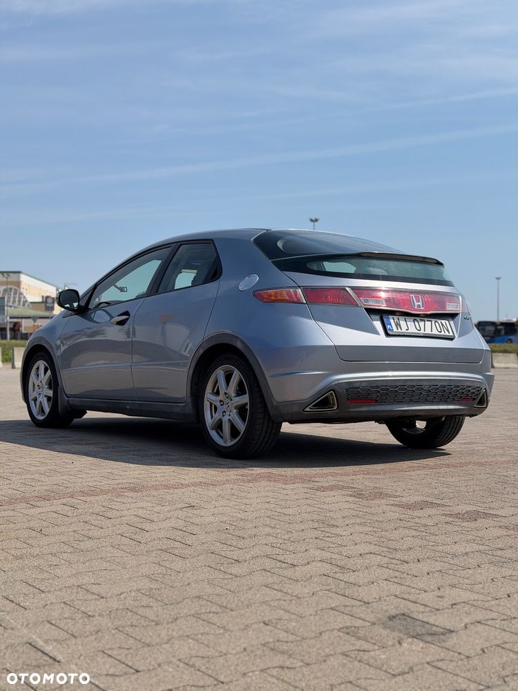 Honda Civic 1.8 Comfort - 5