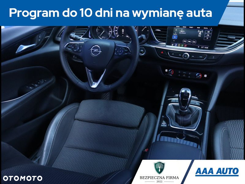 Opel Insignia - 8