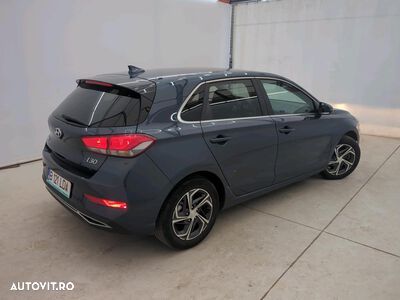 Hyundai i30 1.5 110CP M/T Highway - 3