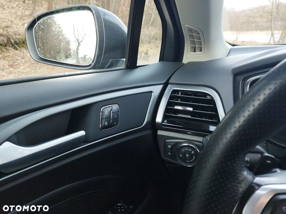 Ford Mondeo 2.0 TDCi STart-Stopp PowerShift-Aut ST-Line - 14