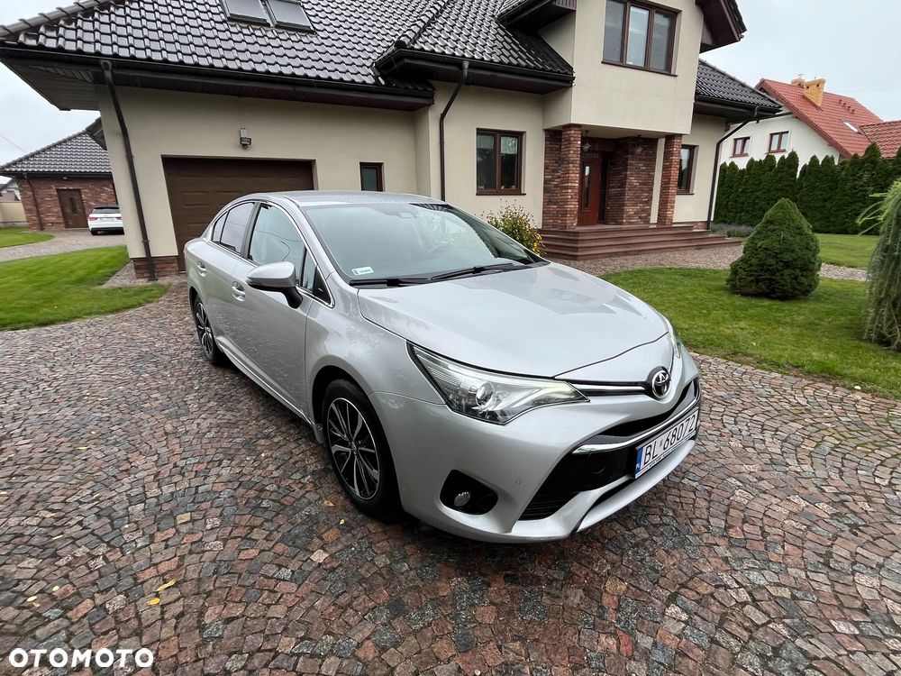 Toyota Avensis 1.8 Premium - 7
