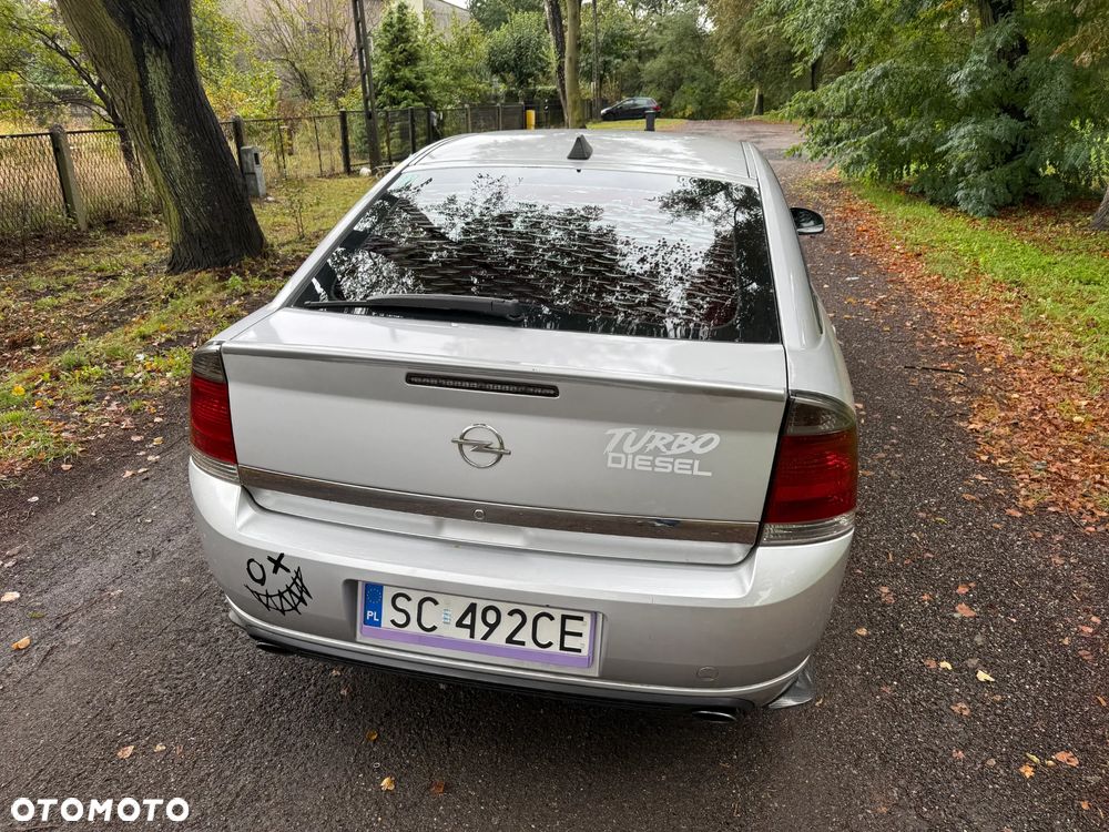 Opel Vectra GTS 3.0 V6 CDTI - 10