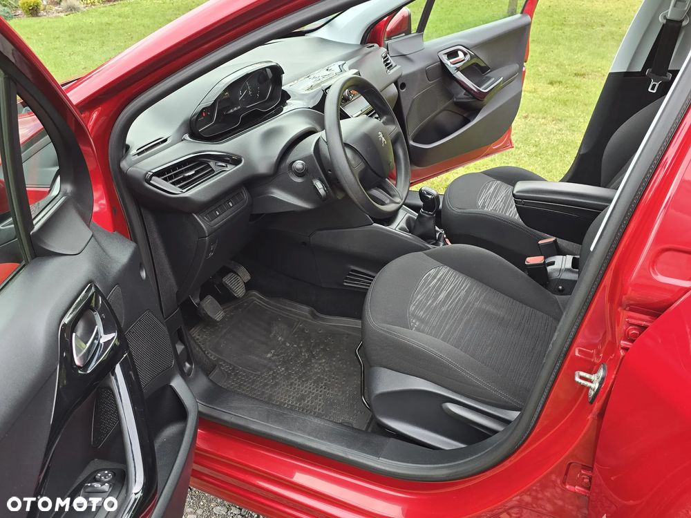 Peugeot 208 1.2 PureTech Active - 5