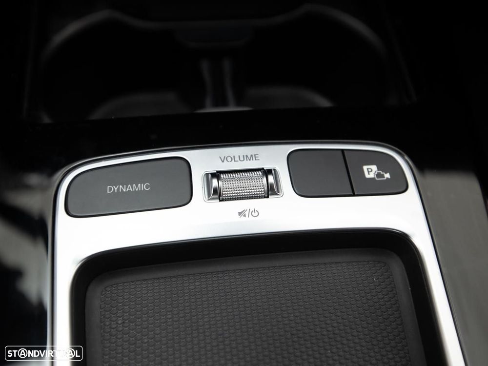 Mercedes-Benz A 250 e - 23