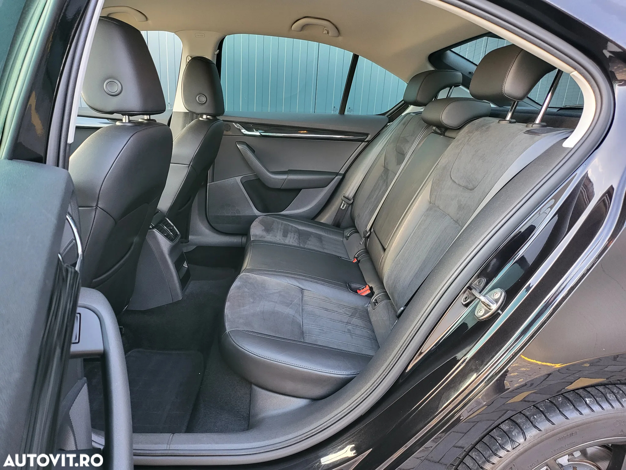 Skoda Octavia 2.0 TDI (Green tec) DSG Style - 16