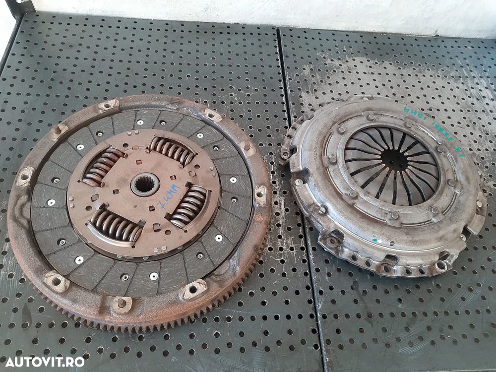 kit ambreiaj volanta masa fixa 1.6 hdi jbha  peugeot 208 citroen c3 2 disc 7,4mm 3082634130 - 5