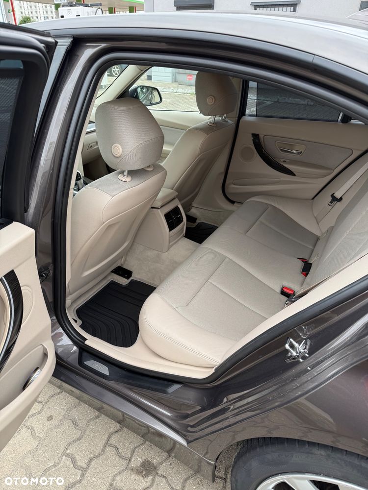 BMW Seria 3 - 2