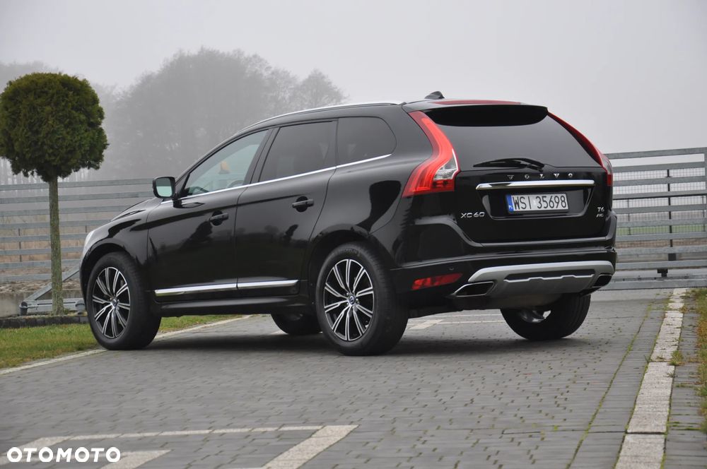 Volvo XC 60 T6 AWD Edition Pro - 2