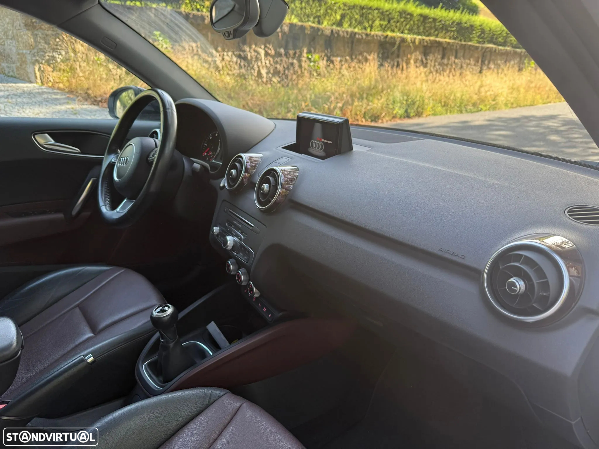 Audi A1 Sportback 1.6 TDI S line edition - 9