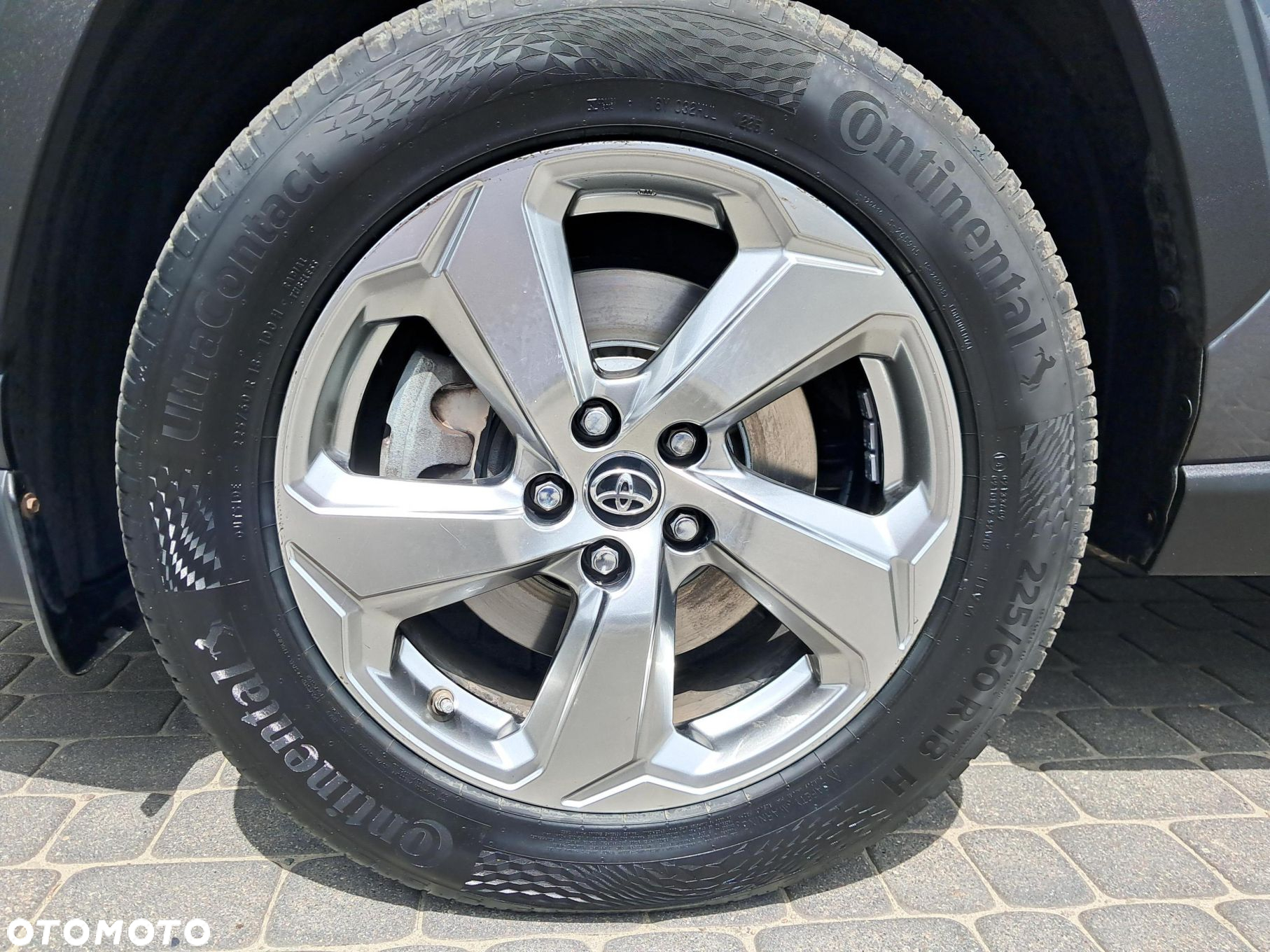 Toyota RAV4 - 7