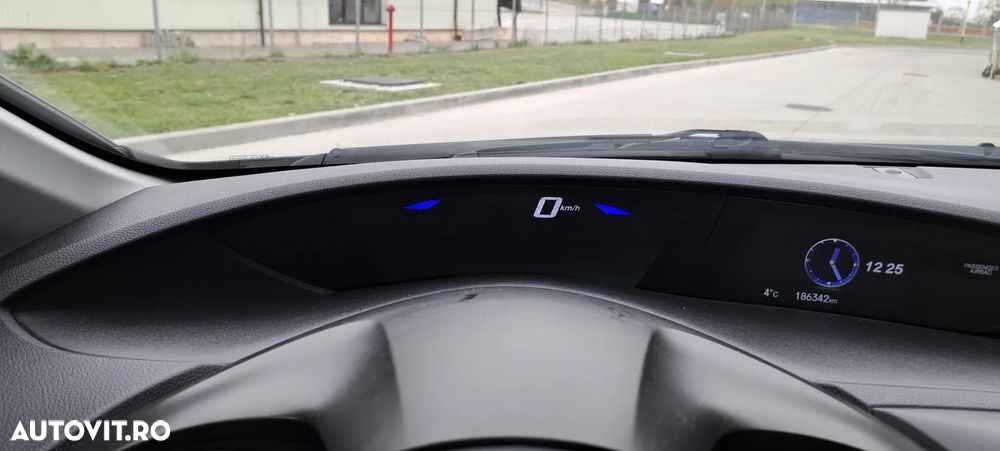 Honda Civic 1.6 i-DTEC Lifestyle Black Edition - 24