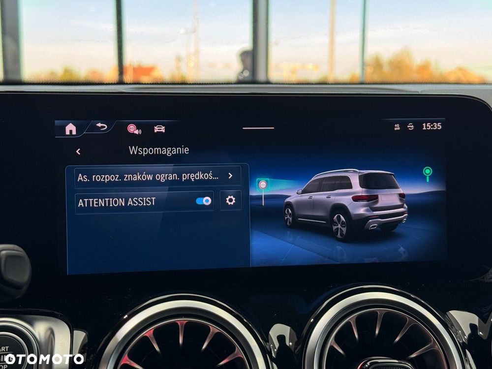 Mercedes-Benz GLB 200 AMG Line 7G-DCT - 36