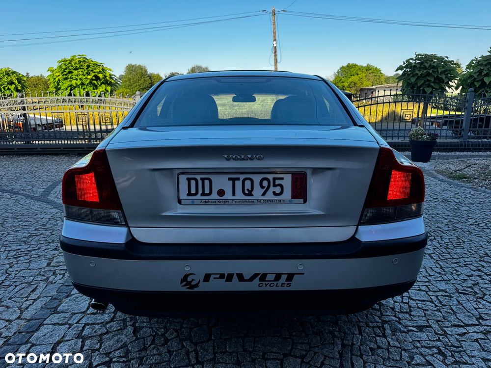 Volvo S60 2.4 Summum - 6