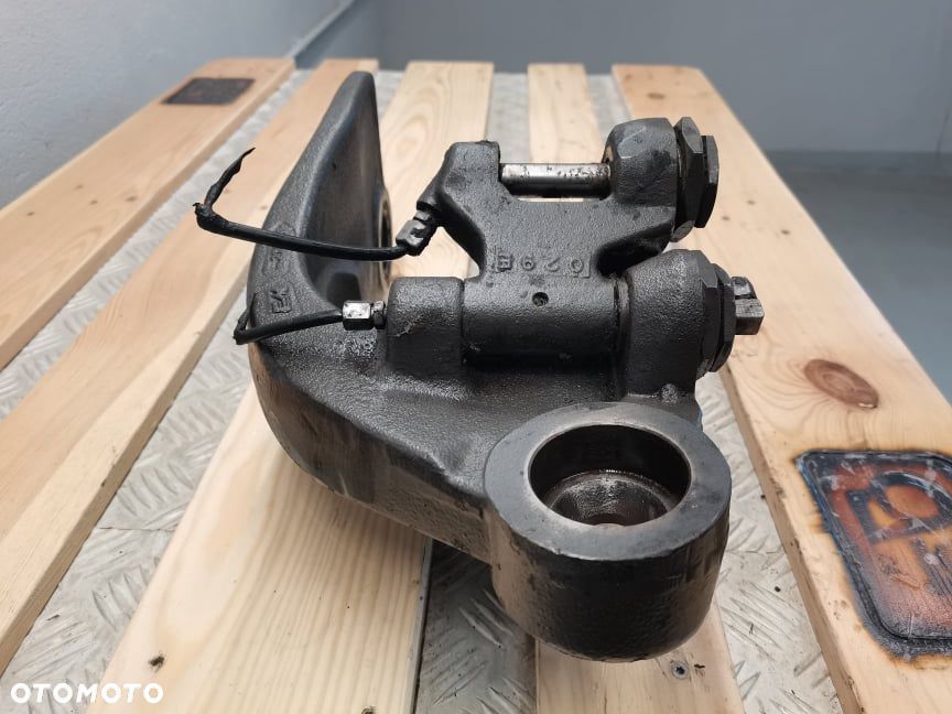 Wahacz McCormick XTX ..... {Carraro górny lewy} - 2