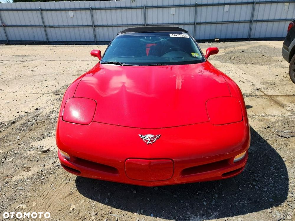 Chevrolet Corvette 2003 photo 2