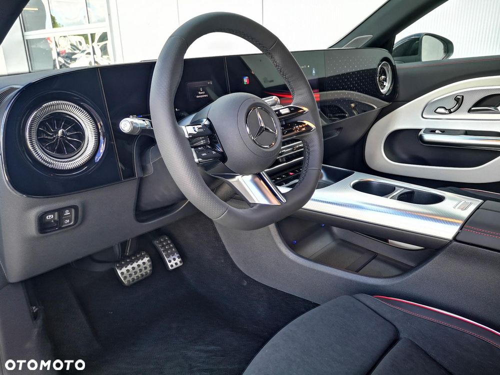 Mercedes-Benz CLA 200 mHEV 8G-DCT - 13