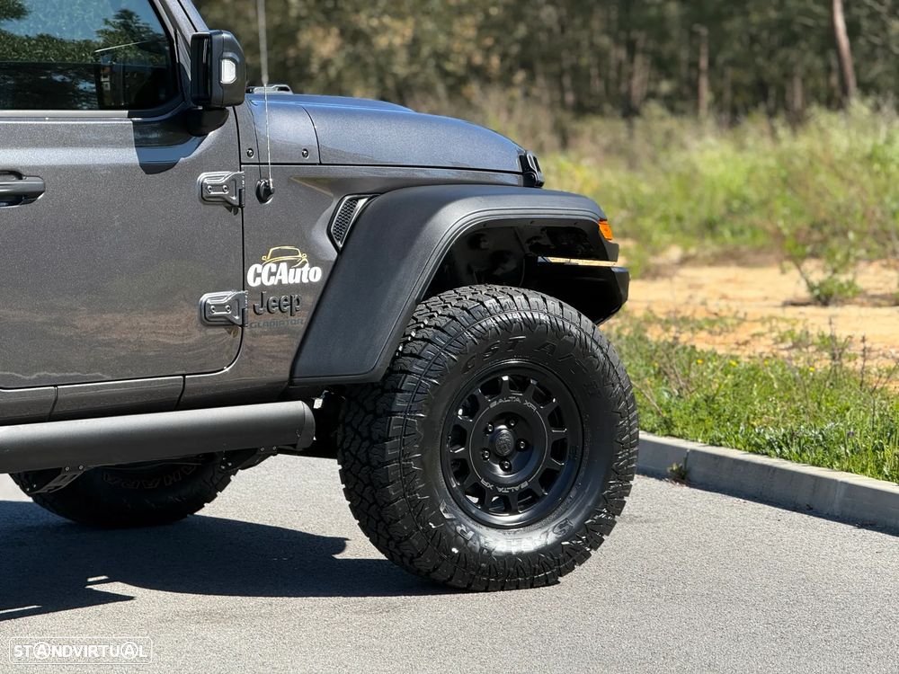 Jeep Gladiator - 10