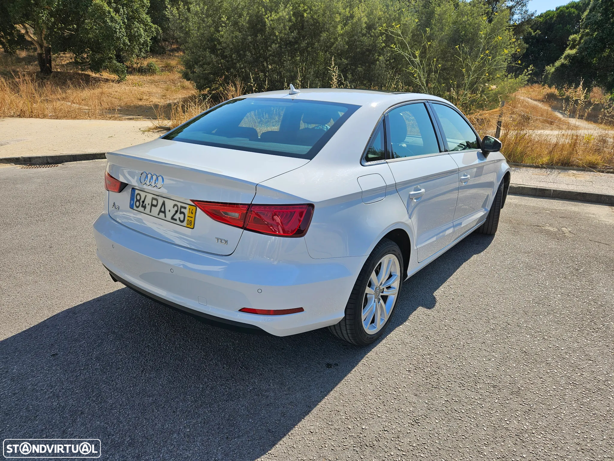 Audi A3 Limousine 1.6 TDI Attraction - 6