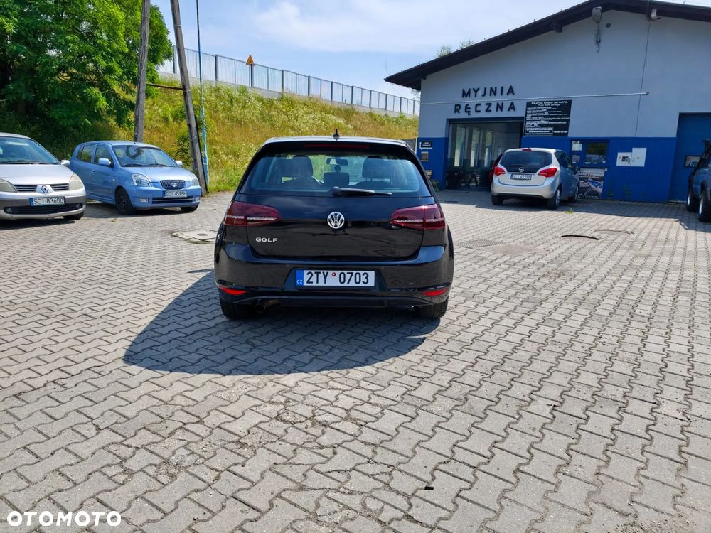 Volkswagen Golf 1.6 TDI BMT Highline - 12