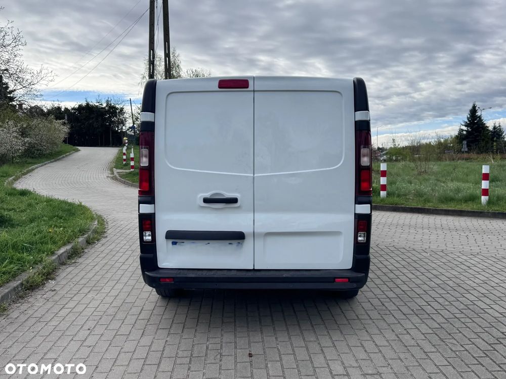 Nissan NV300 - 15
