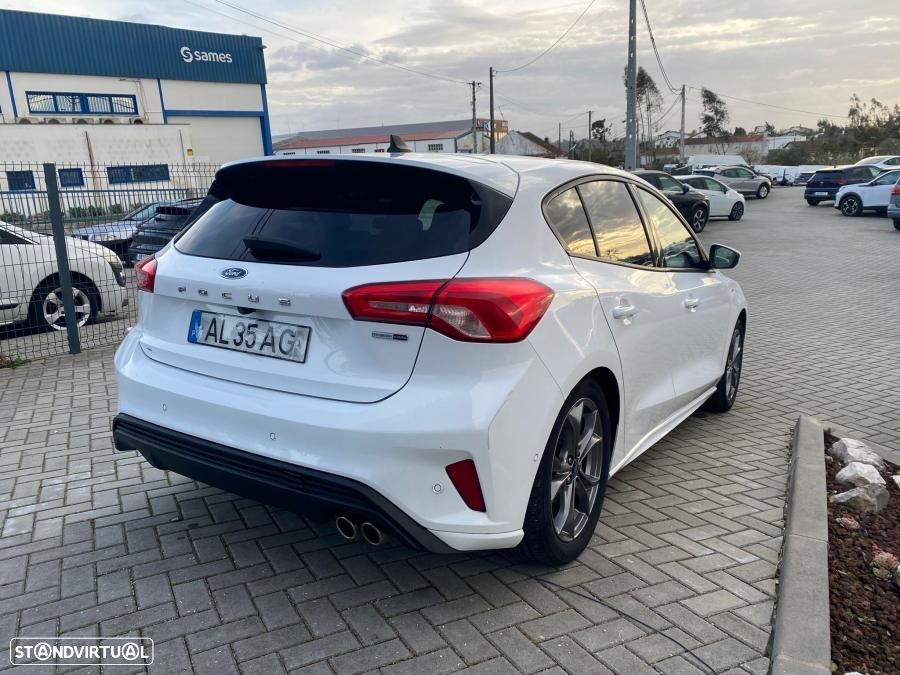 Ford Focus 1.0 EcoBoost Active - 3