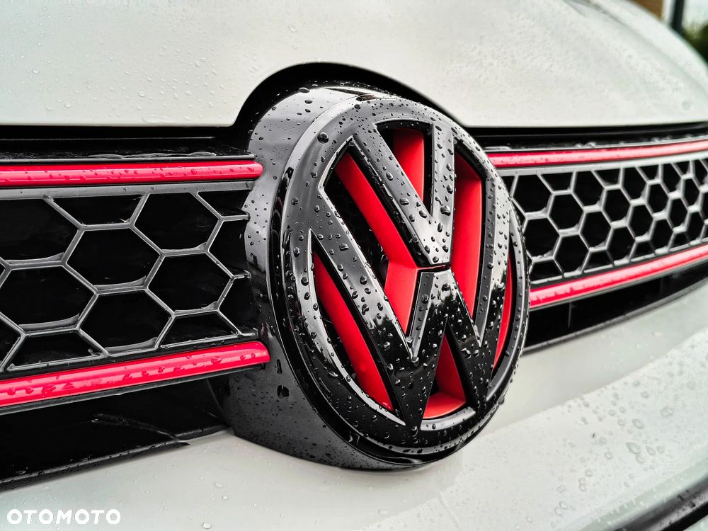 Volkswagen Golf VI 2.0 TSI GTI - 9