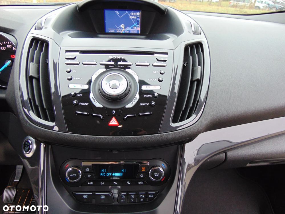 Ford Kuga 1.5 EcoBoost 2x4 Titanium - 25