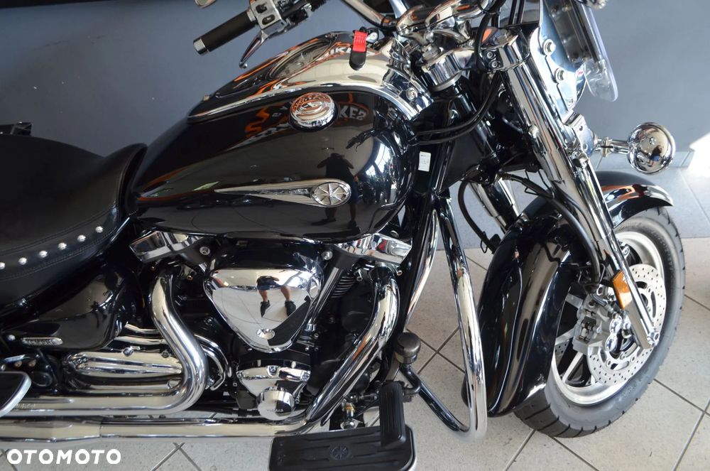Yamaha Road Star - 15