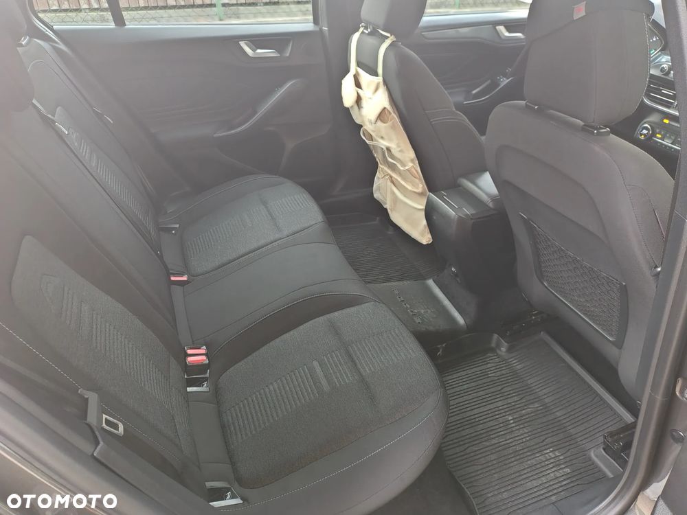 Ford Focus 1.5 EcoBlue STart-Stopp-System ACTIVE - 17