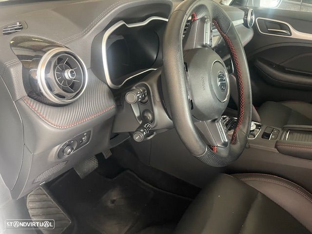 MG ZS Standard Luxury - 9