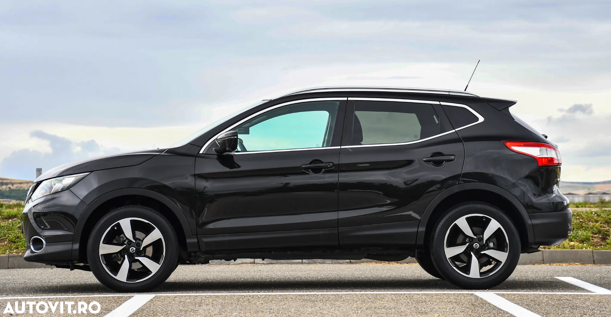 Nissan Qashqai 1.5 DCI Start/Stop N-Connecta - 9
