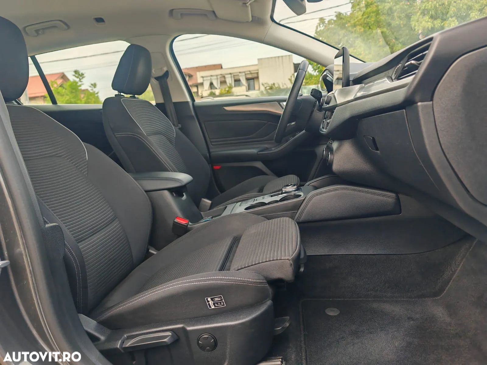 Ford Focus 1.5 EcoBlue Start-Stopp-System Aut. TITANIUM - 14