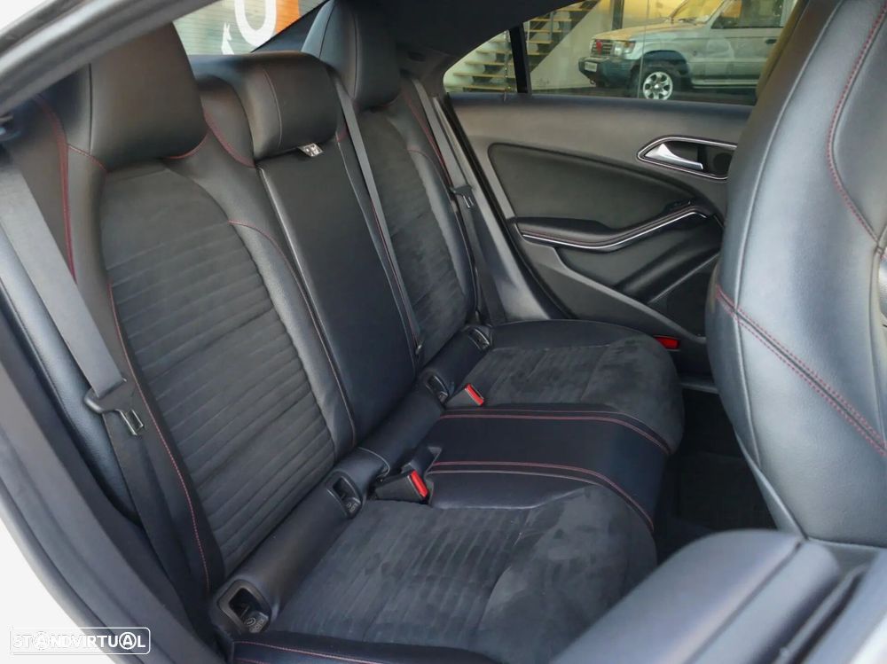 Mercedes-Benz CLA 220 CDI AMG Line Aut. - 31