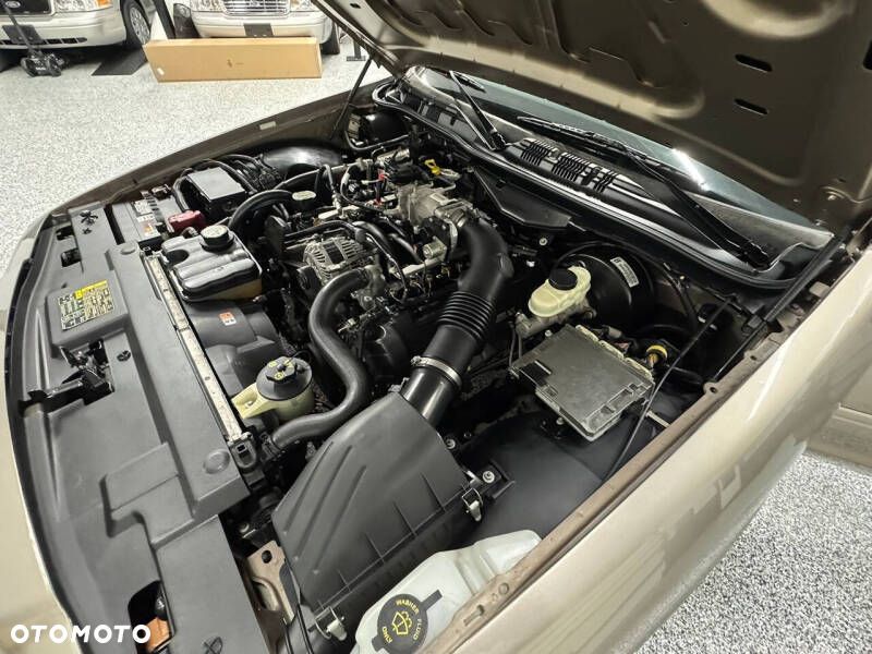 Ford Crown - 31