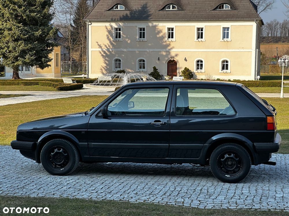 Volkswagen Golf 1.8 CL - 2