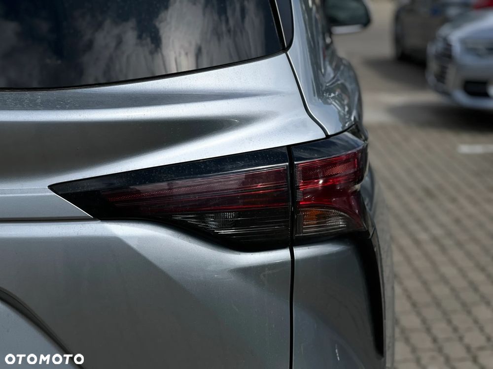 Toyota Sienna - 11