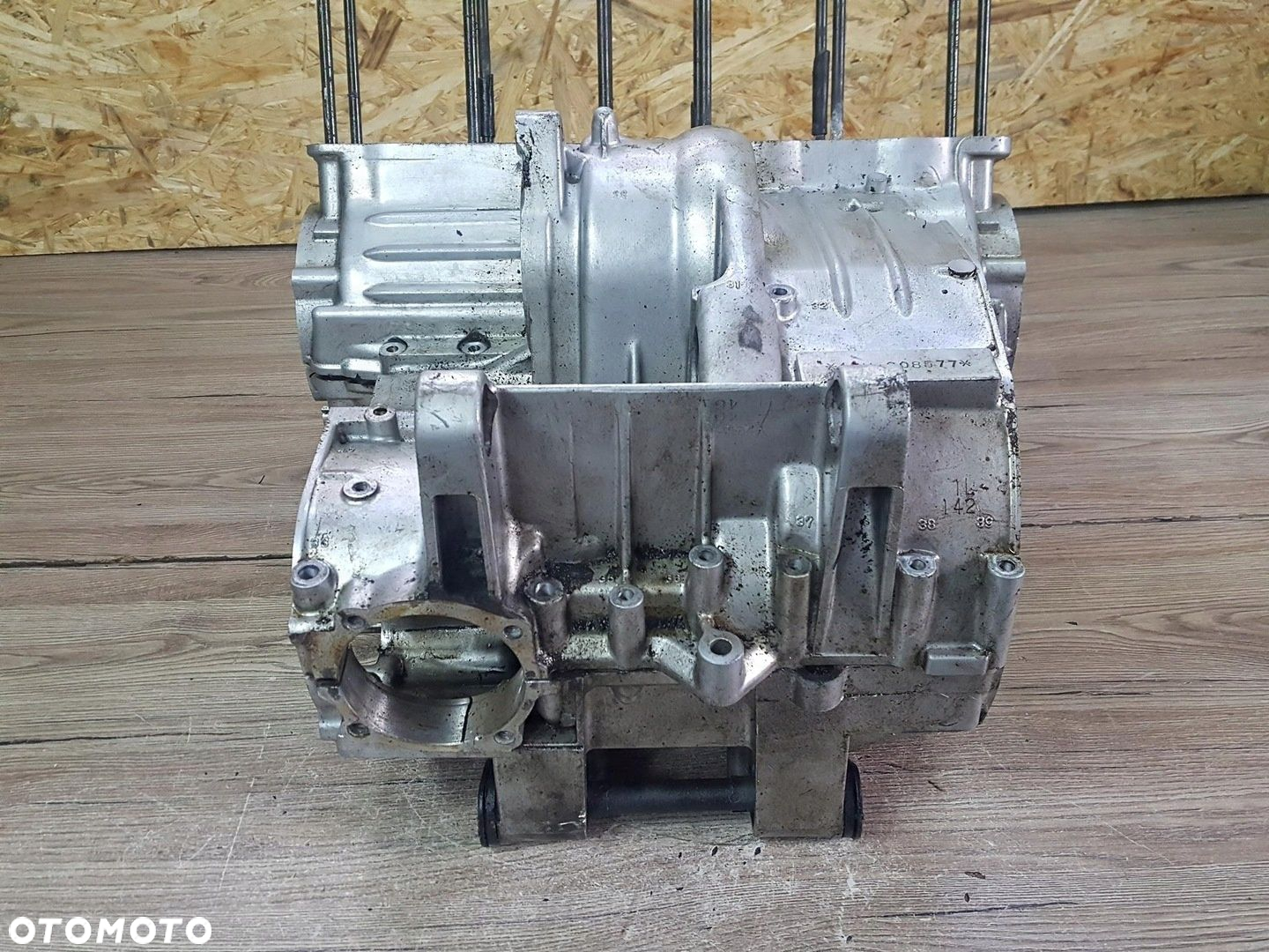 YAMAHA XJ 900 4KM KARTER GÓRNY DOLNY BLOK SILNIKA - 6