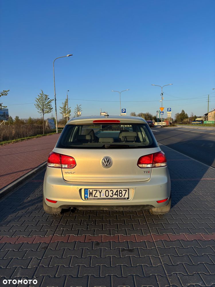 Volkswagen Golf 1.6 TDI Comfortline - 7