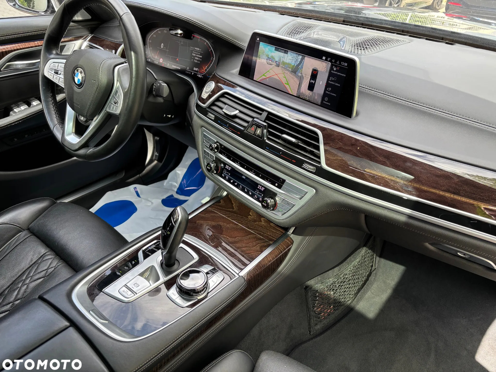 BMW Seria 7 750Ld xDrive - 16