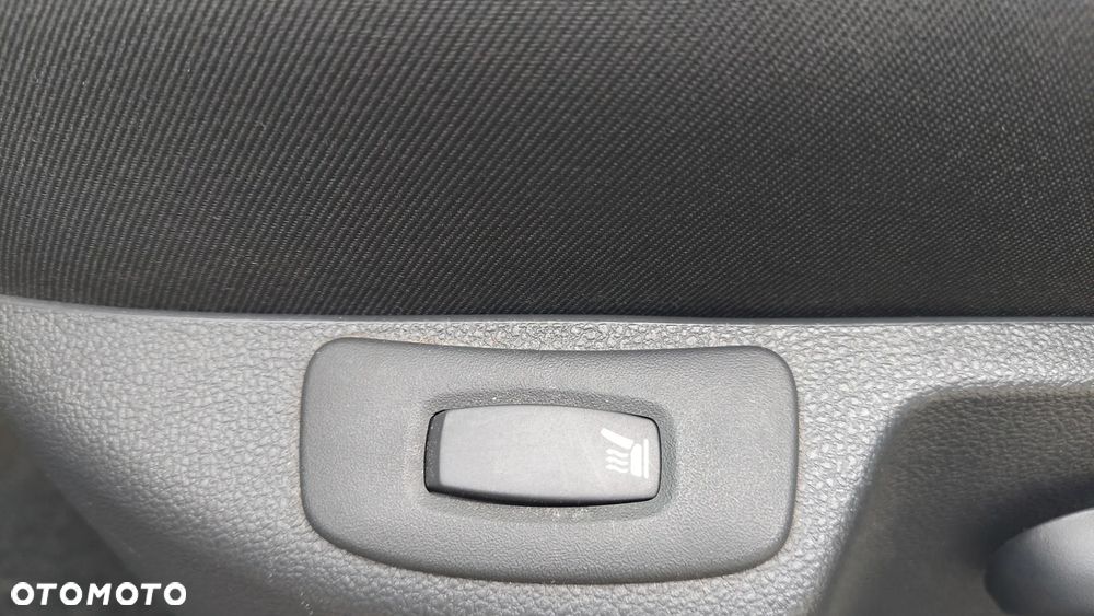 Renault Captur ENERGY dCi 90 EDC Initiale Paris - 24
