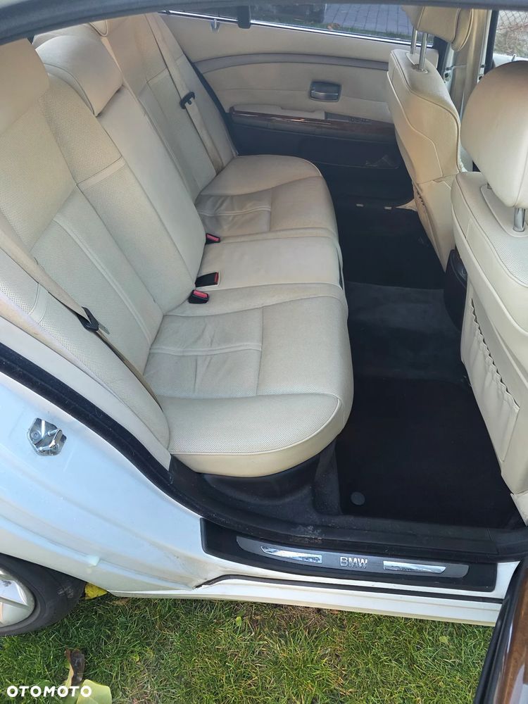 BMW Seria 7 750Li - 15