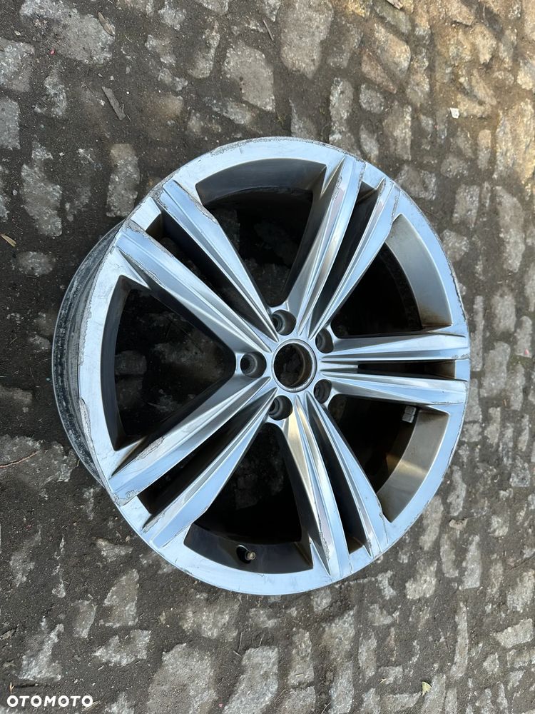 Felga VW Tiguan 5x112 8,5J x 19 ET 38 5NA601025E 1szt. - 2