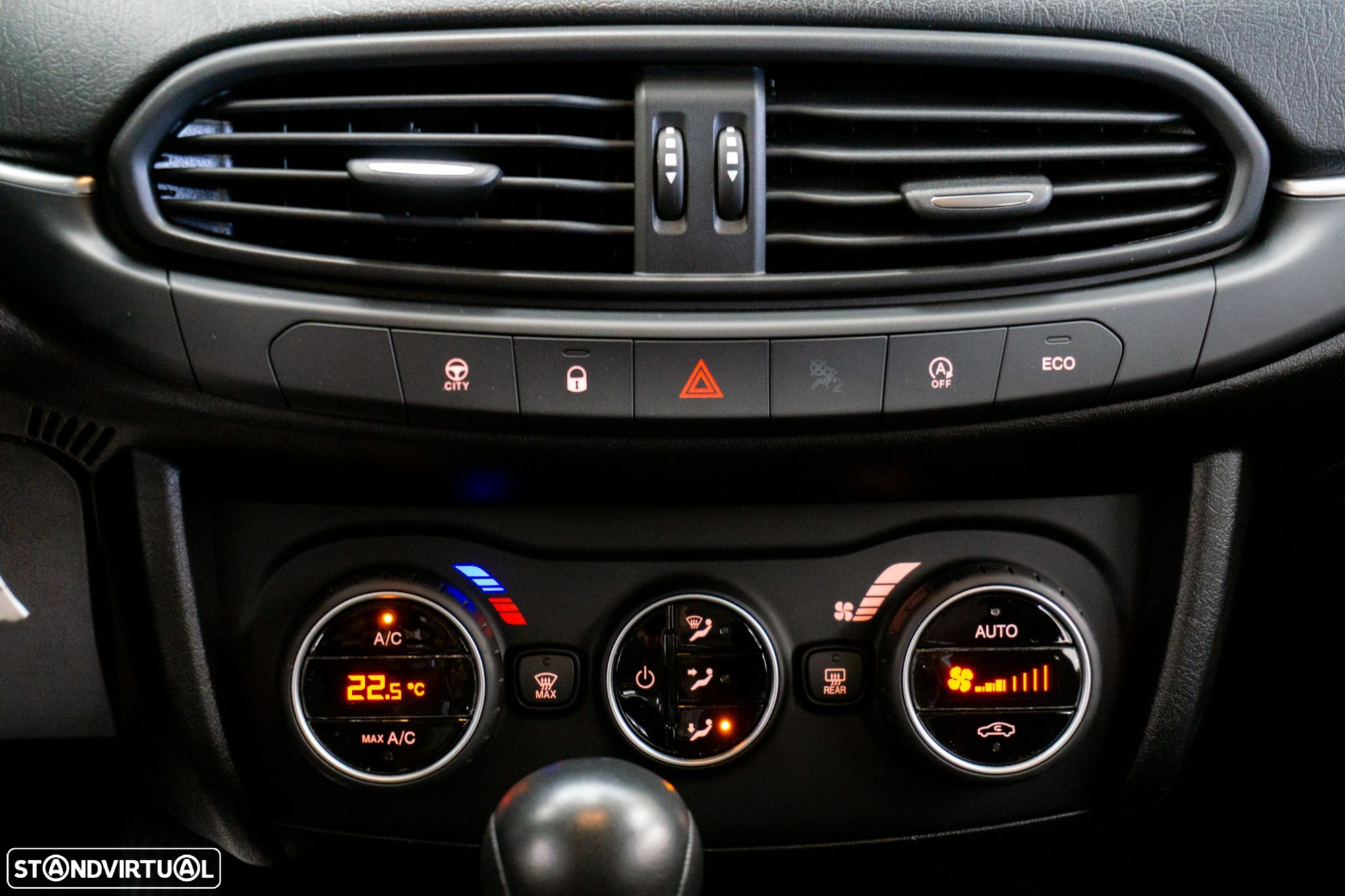 Fiat Tipo 1.6 M-Jet Lounge DCT - 21