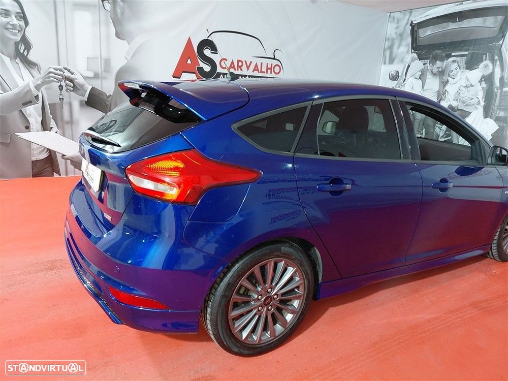 Ford Focus 1.0 EcoBoost ST-Line - 12