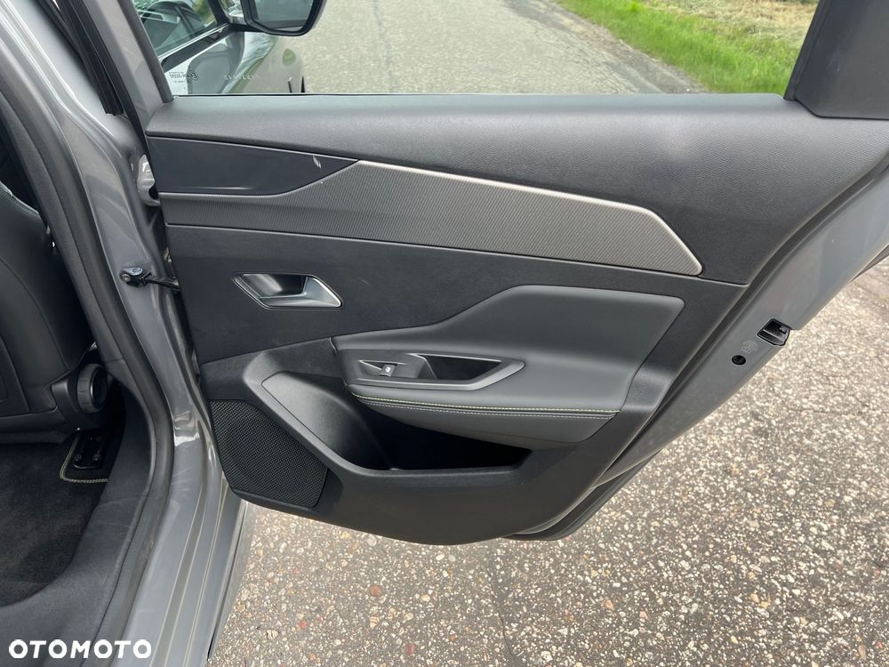 Peugeot 308 BlueHDi 130 EAT8 Stop & Start GT - 25