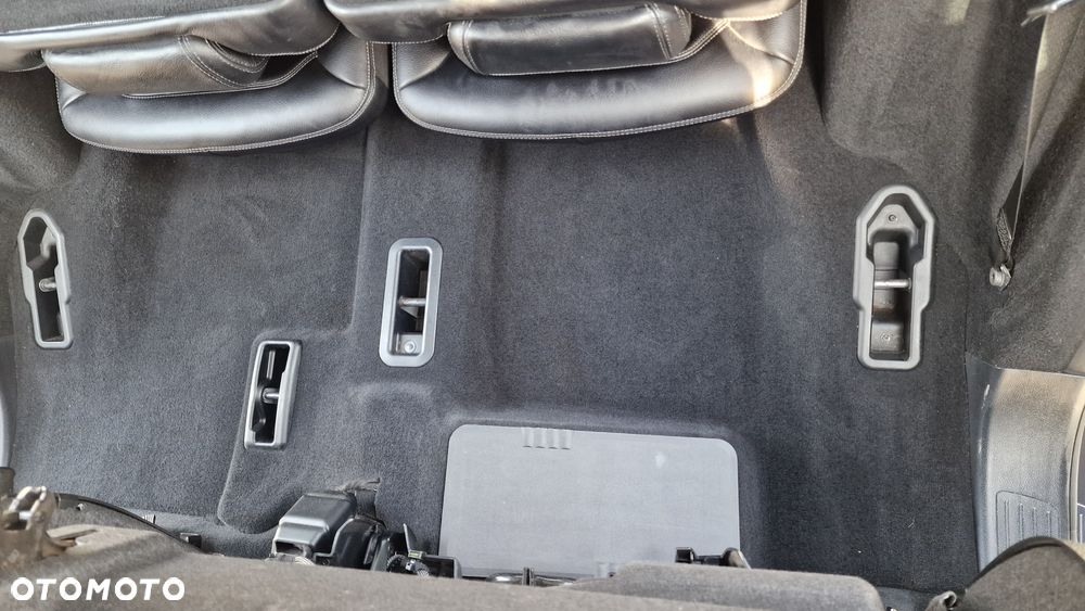 Mercedes-Benz GL - 9